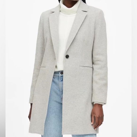 Banana Republic Jackets & Blazers - Banana Republic Petite Grey Italian Melton Topcoat
